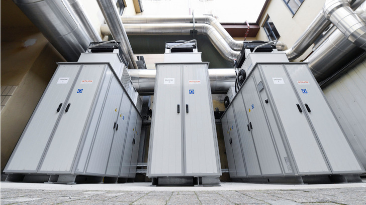 Inzwischen legt auch der Bau von Gewerbe- und Großspeichern zu.