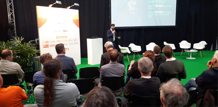 Mathias Radu Neubauer von Solarwatt stellte in seinem Vortrag die Sektorkopplung in den Mittelpunkt.
