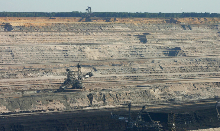 1978 begann die Braunkohleförderung im Tagebau Hambach.