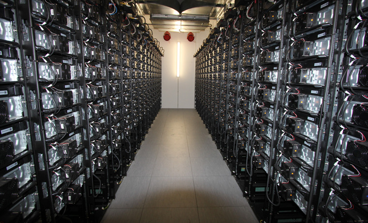 Immer gefragter: ein Großspeicher von Intilion bei der Firma Max Bögl.