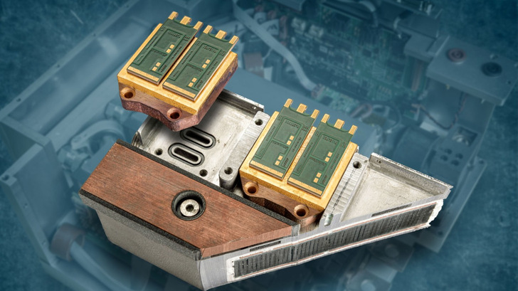 Schnitt durch eines der drei Phasenmodule des neuen Umrichters.