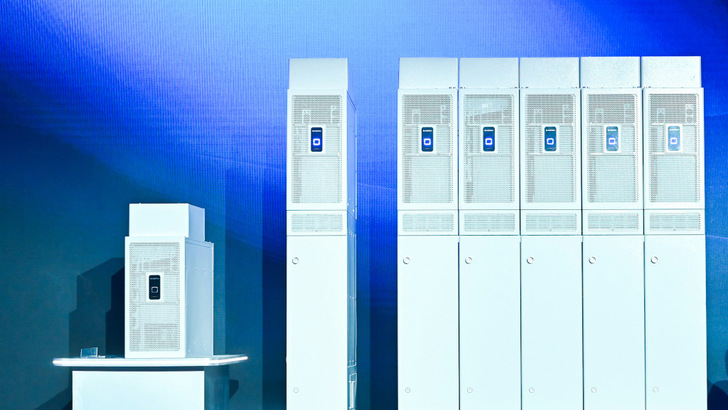 Der kaskadierbare Wechselrichter ist vor allem für Gewerbekunden interessant.