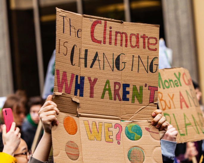 Wie schaffen wir es noch, die Menschen für die Dringlichkeit der Klimakrise empfänglich zu machen?