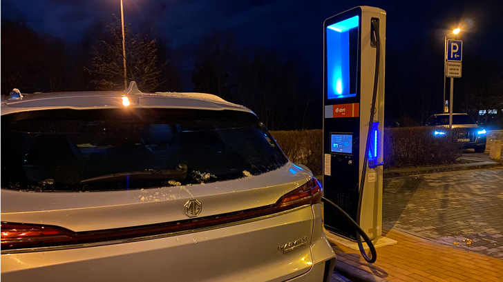 Im vergangenen Jahr wurden viele Schnellladesäulen errichtet.