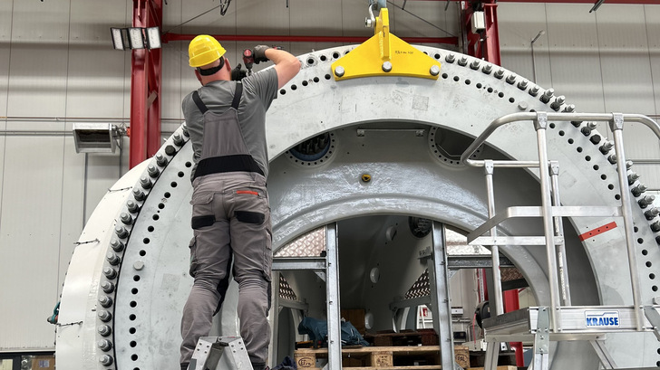 Fertigung bei Eno Energy Systems in Rostock.