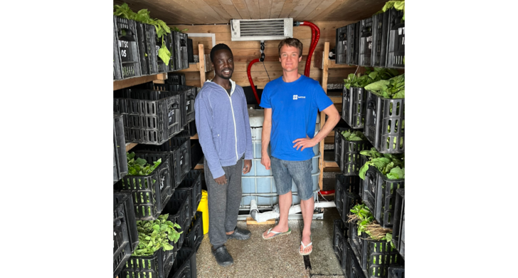 Der Kühlraum wurde mit lokalen und vor allem nachhaltigen Materialien gebaut. Die Kühlung selbst übernehmen solar angetriebene Wärmepumpen.