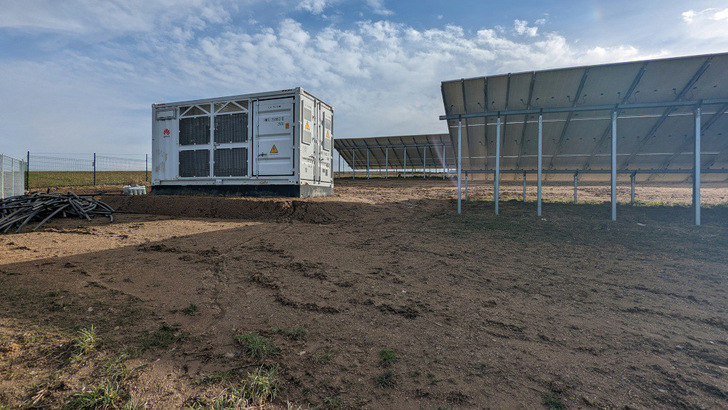 Trafostation von Huawei in einen Solarpark in Deutschland 