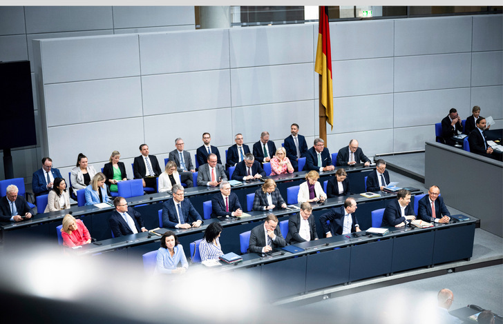 Von der Bundesregierung fehlt bisher ein klares Bekenntnis zu Klimaschutz und Energiewende.