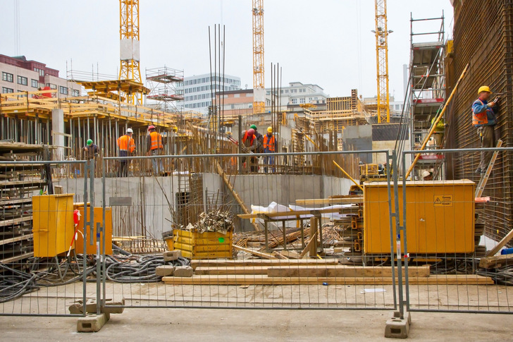 Während die Bauindustrie den Turbo begrüßt, wertet die Deutsche Umwelthilfe ihn als Rückschritt für Umwelt, Klima und für die Mitbestimmungsrechte der Bürger:innen. - © Jürgen Fälchle - stock.adobe.com Während die Bauindustrie den Turbo begrüßt, wertet die Deutsche Umwelthilfe ihn als Rückschritt für Umwelt, Klima und für die Mitbestimmungsrechte der Bürger:innen.