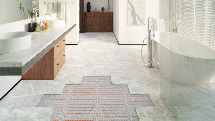 Heizmatten erlauben einen sehr flachen Aufbau der Fußbodenheizung im Bad.