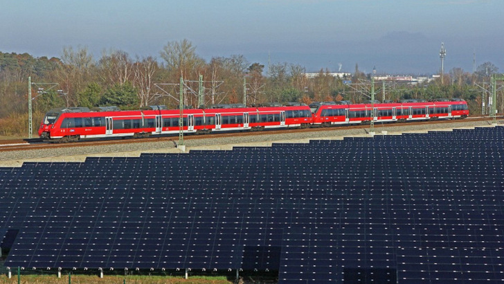 Es gibt ein großes Flächenpotenzial für Solaranlagen entlang der Bahnstrecken.