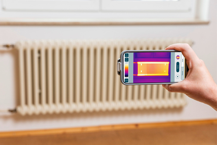 IR-Kompaktkameras ermöglichen erste Vorabuntersuchungen und eine schnelle ­Lokalisierung möglicher Problembereiche.