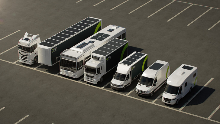 Nutzfahrzeuge mit Solarelementen aus Zwenkau.