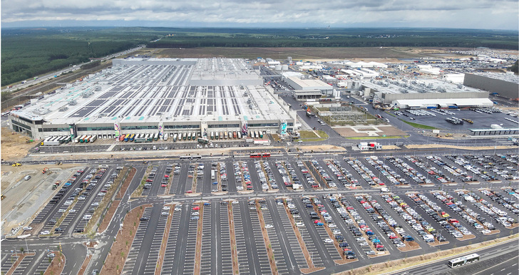 Gigafactory von E-Autobauer Tesla im brandenburgischen Grünheide
