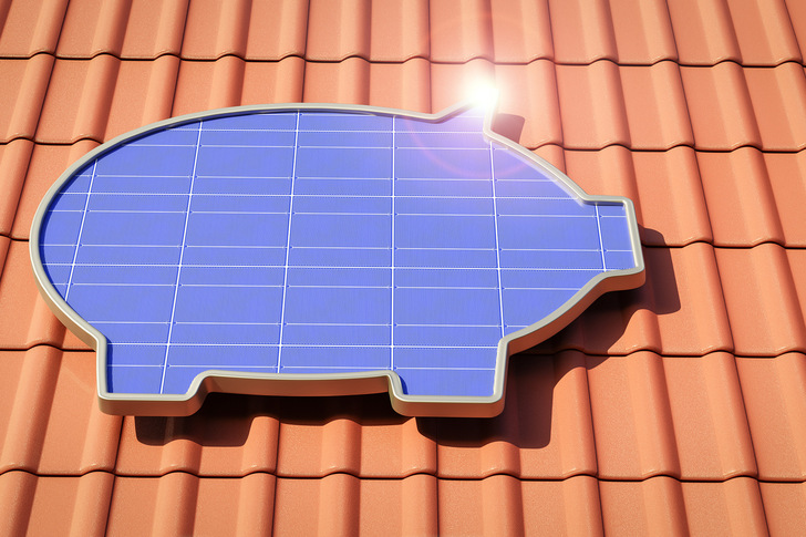 Mit dem ab Juni 2026 möglichen Solarstromverkauf an die Nachbarn verdienen Anlagenbetreiber mehr Geld als mit der Einspeisevergütung.