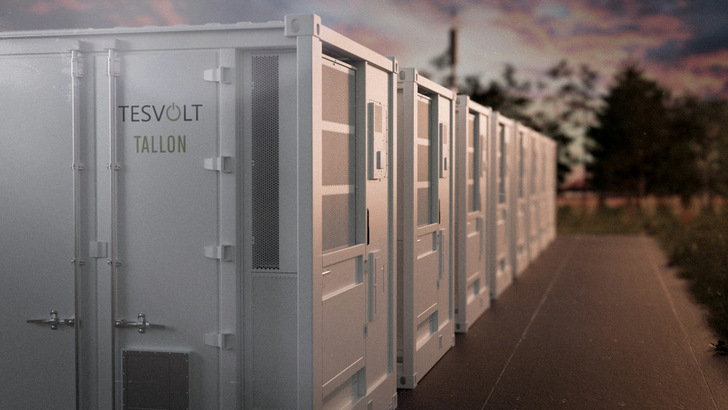 Von außen unterscheidet sich der neue Speicher von Tesvolt nicht von anderen Systemen. Doch es steckt ein umfangreiches Sicherheitspaket im Container.