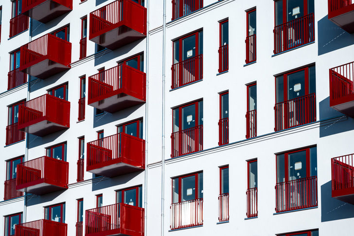 Die vorgefertigten Module für das Berliner Quartier werden im Werk Fürstenwalde produziert und vor Ort montiert.