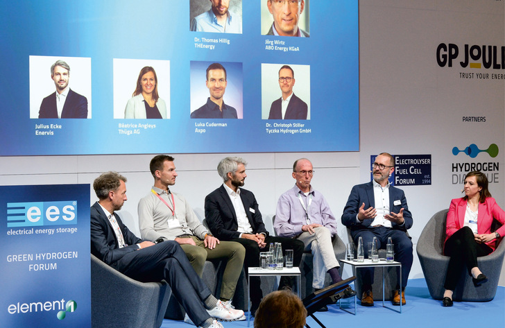 Eine Veranstaltungsfläche zu Thema Wasserstoff gab es auf der The Smarter E auch 2025 – ­damals hieß sie Green Hydrogen Forum. 