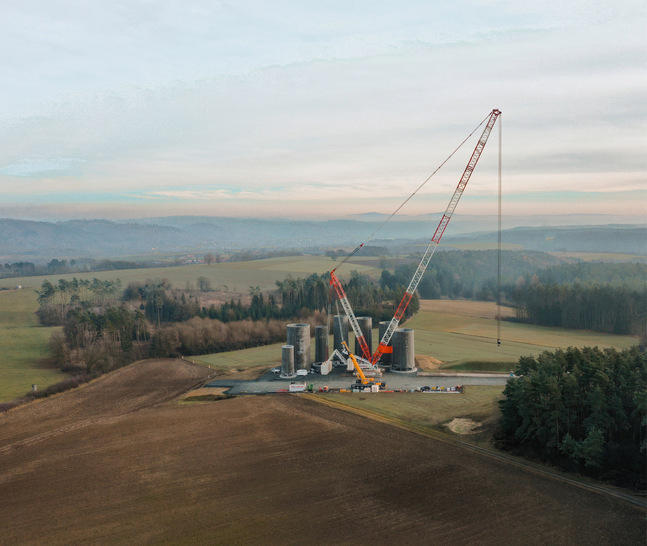 Entstehender Windpark Weißenbrunn