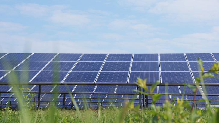 Für Solarparks sind ausreichend Flächen vorhanden. Aber was passiert bei einem Erbfall oder einer Hofübernahme?