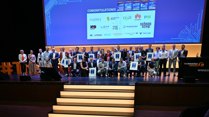 Die Gewinner der diesjährigen Smarter E Awards wurden zum Start der Messe in München prämiert.