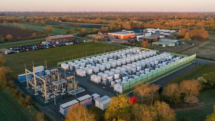 Die Anlage in Bollngstedt kann die Leistung von 103,5 Megawatt über mehr als zwei Stunden liefern.