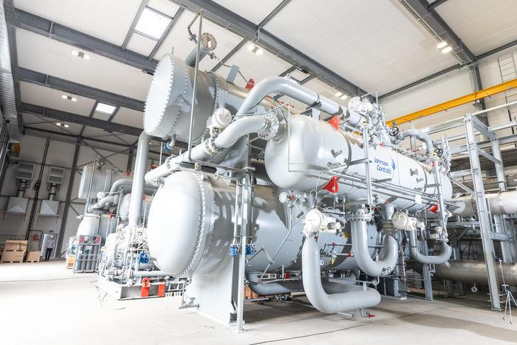 Aggregat der Abwasserwärmepumpe im Hamburger Energiepark Hafen