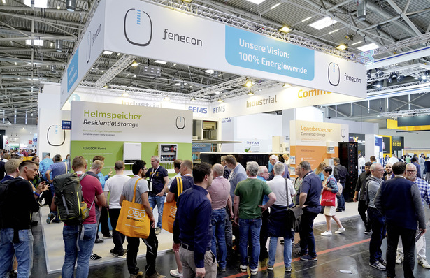 Auf der EES Europe in München zeigen die ­Anbieter von Gewerbe- und Großspeichern die neuesten Funktionen, die immer mehr Geschäftsmodelle möglich machen.