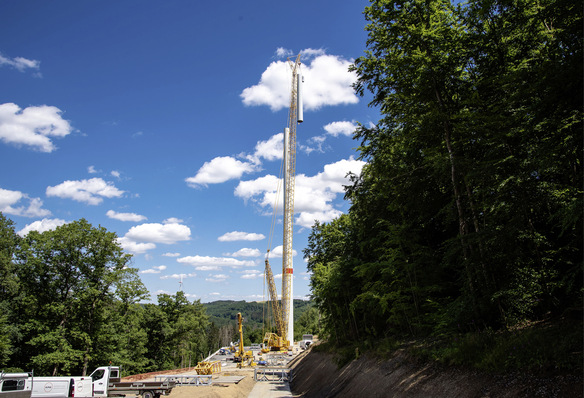Abo Wind errichtete am rheinland-pfälzischen Standort Treis-Karden zwei Vestas-Anlagen V150 mit 4,2 Megawatt.