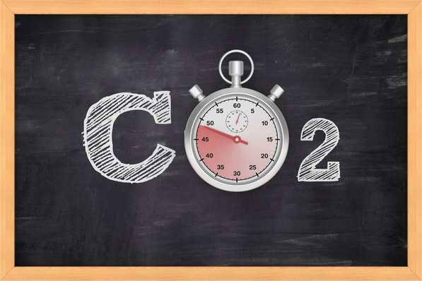 Aussitzen funktioniert nicht: Inzwischen ist das zum Erreichen der Pariser Klimaziele zur Verfügung stehende Emissionsbudget so klein, dass es gerecht aufgeteilt und als Messgröße für die Energiewende etabliert werden muss.