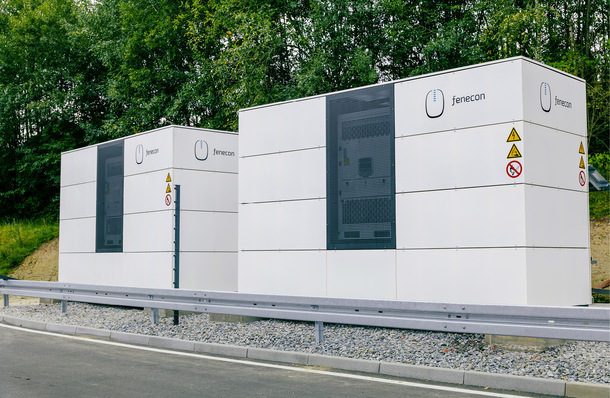 Geschäftsmodelle für Industriespeicher: Fenecon hat diese Anlage zur Unterstützung von Ladesäulen errichtet.