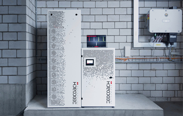 Das Batteriesystem Eco Battery Hub ist mit seiner integrierten Energiezentrale für den Einsatz in Agrar- und Gewerbebetrieben sowie Wohnbauten konzipiert.