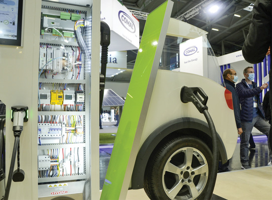 Ladesäulen sind nicht nur einfache Stromtankstellen, sondern steuern den Ladevorgang anhand verschiedener Vorgaben.