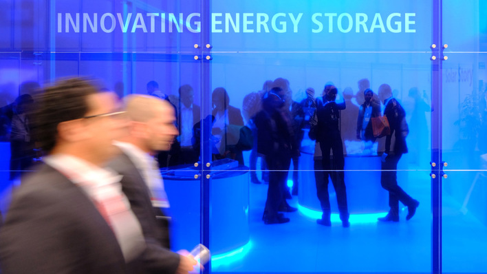 Auf dem Innovation Hub der EES Europe finden die Besucher die aktuellen Entwicklungen der Speicherbranche.