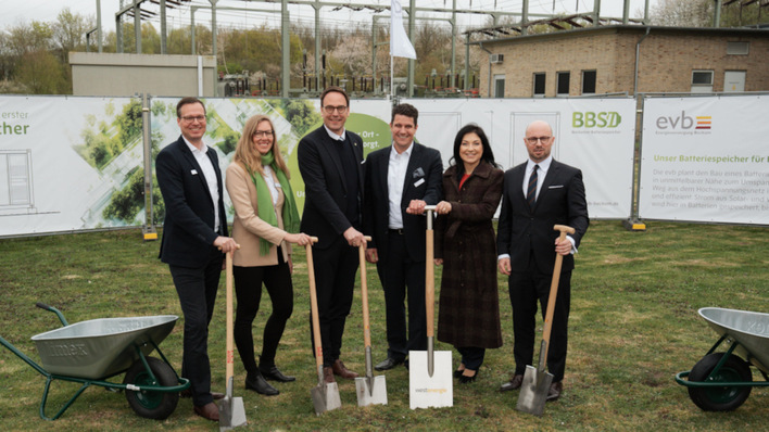 Spatenstich für den Bau des Großbatteriespeichers in Beckum.
