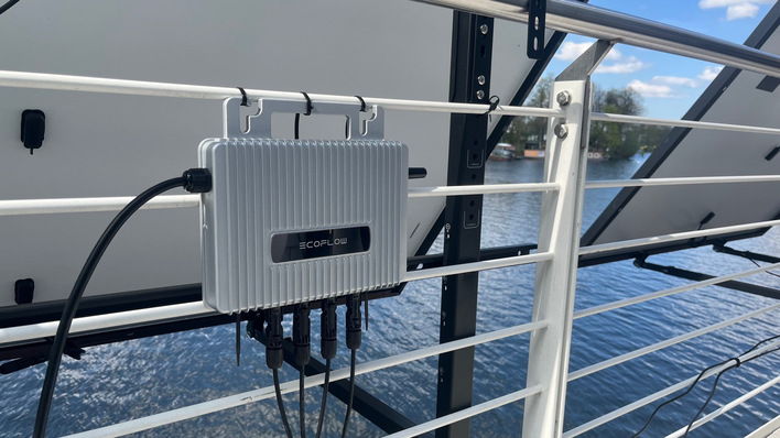 Ein Balkonkraftwerk in Berlin Wedding.