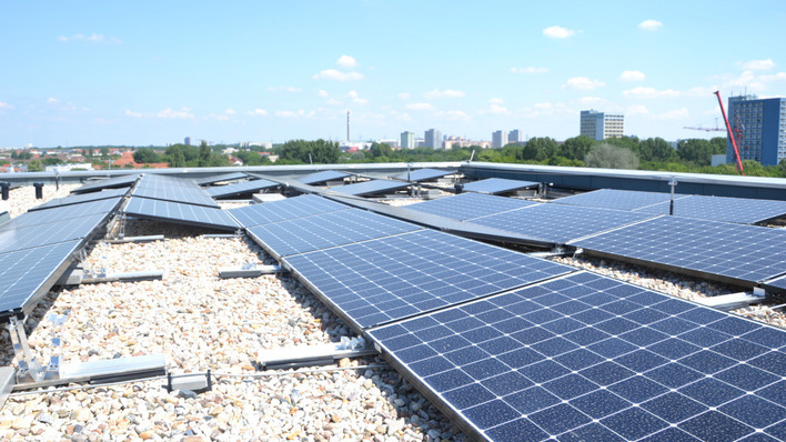 In vielen Großstädten geht der Ausbau der Photovoltaik gut voran.