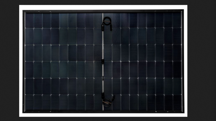 Produkt der Woche: Das neue bifaciale Modul von Heckert verfügt über einen Wirkungsgrad von 22,5 Prozent.