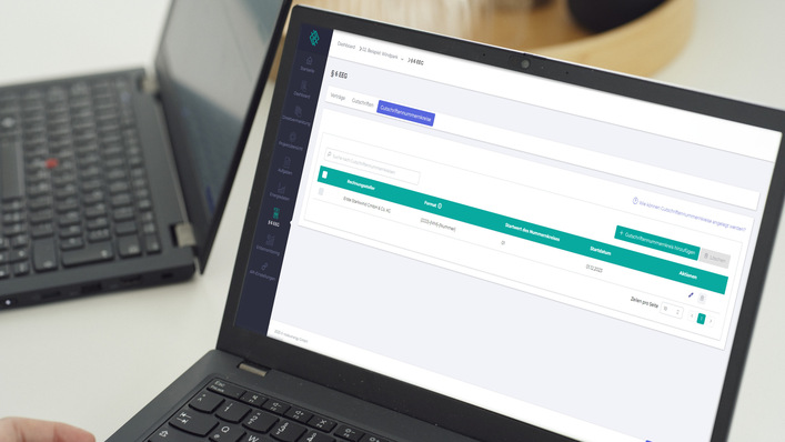 Die Software von Node Energy bietet Hilfe: verschlankt Prozesse, identifiziert betroffene Kommunen, erstellt rechtssichere Vertragsentwürfe und überwacht Fristen. 