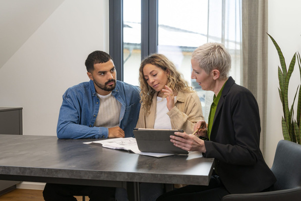 Energieberatende klären auf, welche Förderung bei einer
energetischen Sanierung in Frage kommt.