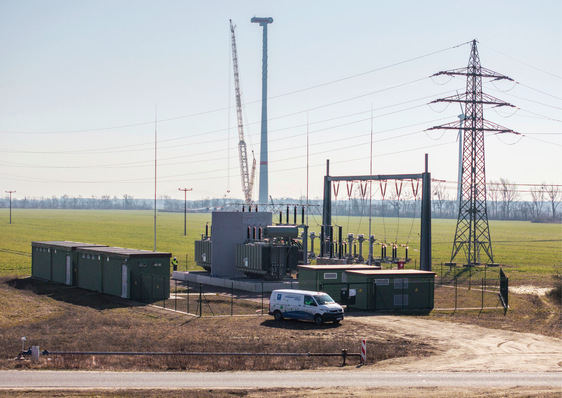 Umspannwerke und Trafos gehören zu den knappen Gütern im temporeichen Ausbau von Windparks.