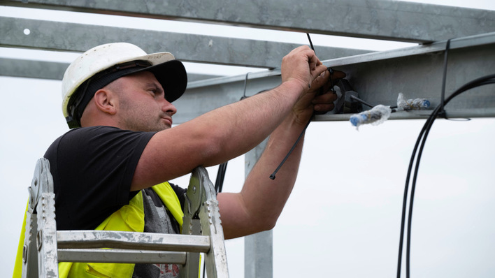 Vorgefertigte Kabelsysteme sparen viel Zeit bei der Montage und senken das Risiko von Fehlern.