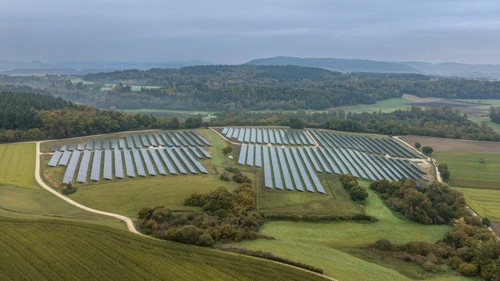 Der Solarpark Aach verfügt über 14,2 Megawatt Leistung.