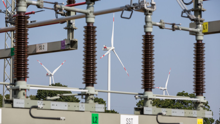 Neues Geld fließt in Verknüpfungspunkte zum Übertragungsnetz sowie die Digitalisierung und Automatisierung des Netzbetriebs.