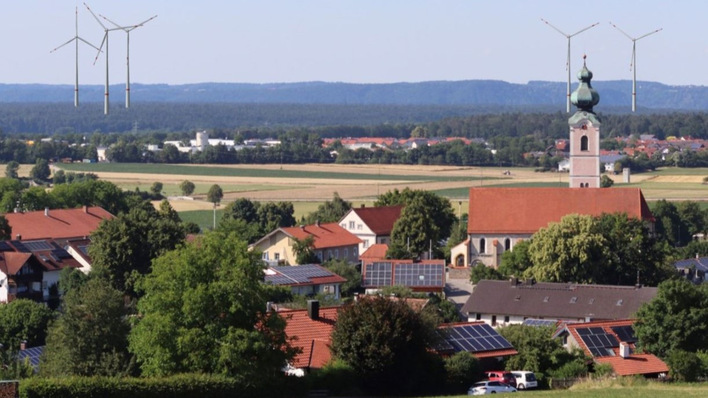 Simulation des Windparks Altötting aus Kirchturmsperspektive von Mehring aus