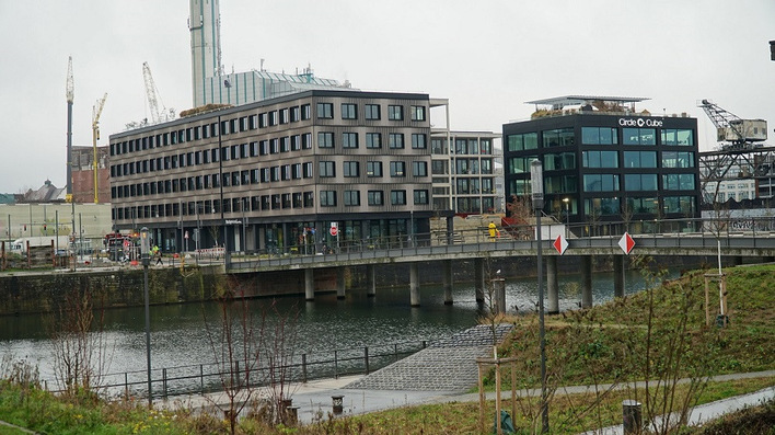 Hier zu sehen ist das Rockywood Gebäude-Ensemble am Offenbacher Hafen.