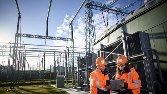 Immer mehr Solar- und Windstrom stellt neue Aufgaben an die Netzbetreiber.
