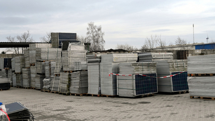Die Mengen ausgedienter Solarmodule wachsen. In Zukunft werden mehr Recyclingkapazitäten notwendig sein.