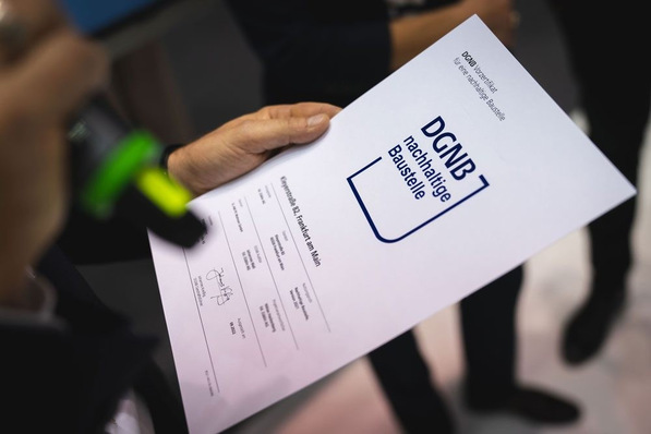 Urkunde zum DGNB-System für nachhaltige Baustellen.