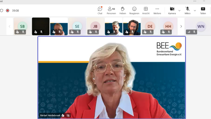 BWE-Präsidentin Bärbel Heidebroek verweist auf mögliche Rechtsverstöße bei EEG und Netzpaket. 